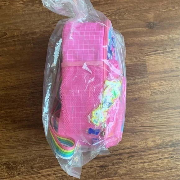 Hello Kitty 12 Can Backpack Igloo Cooler Pink Limited Edition NWT main image 13